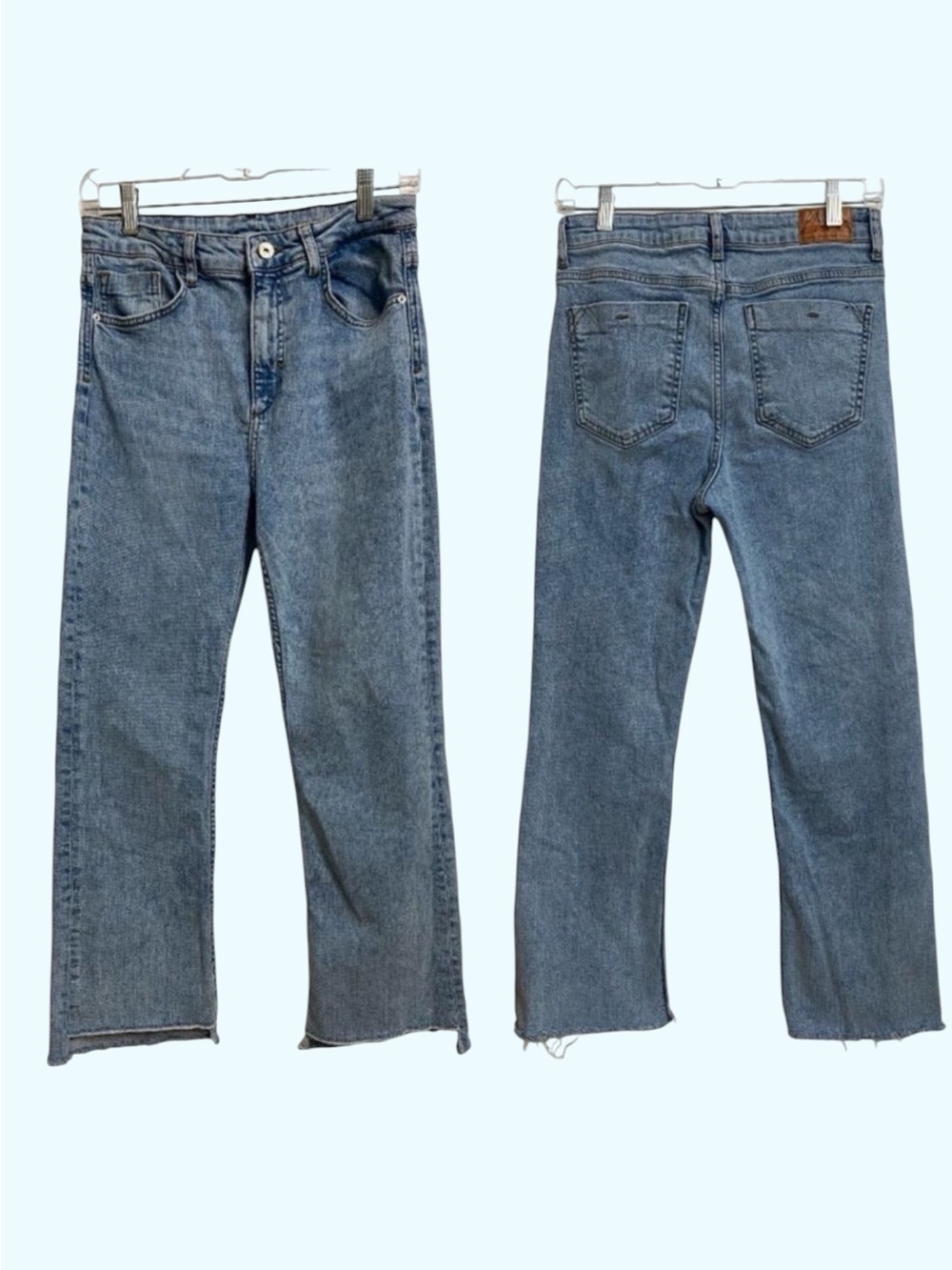 Zara Women's High Rise Light Flare Jeans Size 2-4 Mid Wash Raw Hem Preppy Grunge